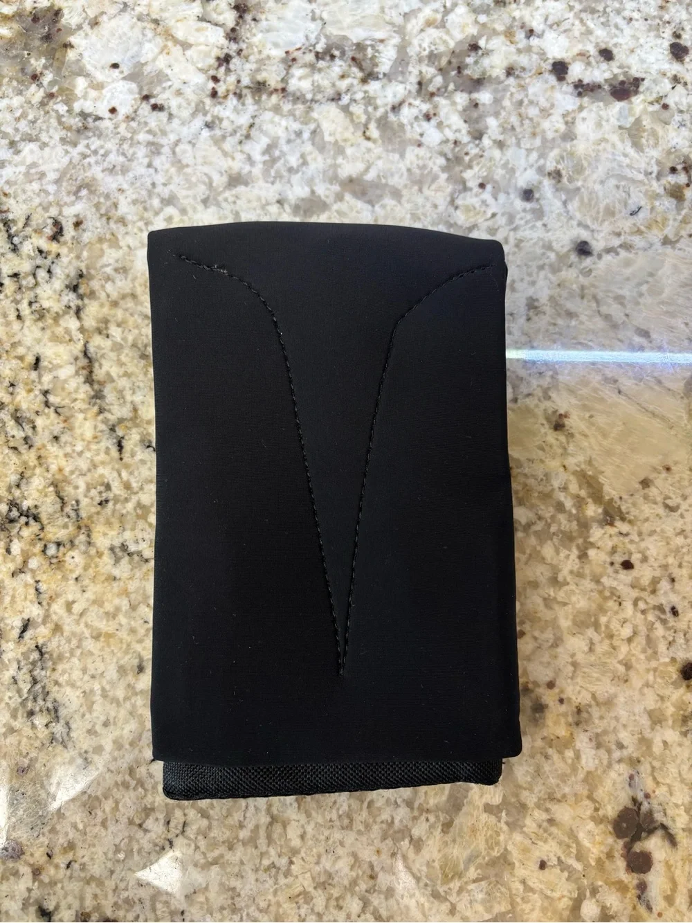 NWOT Running Buddy Pouch Black Mesh Phone Pouch - On the Go Protective Case